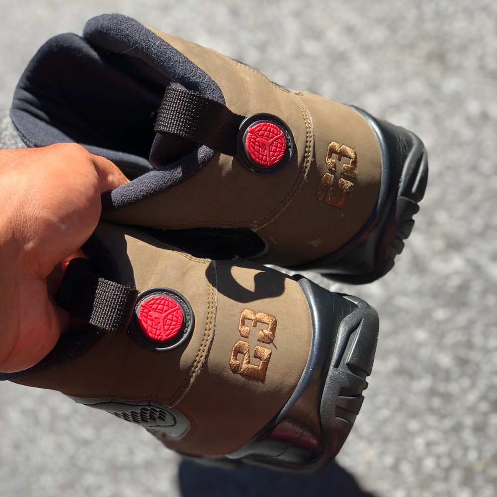 Air Jordan ‘olive’ retro 9s